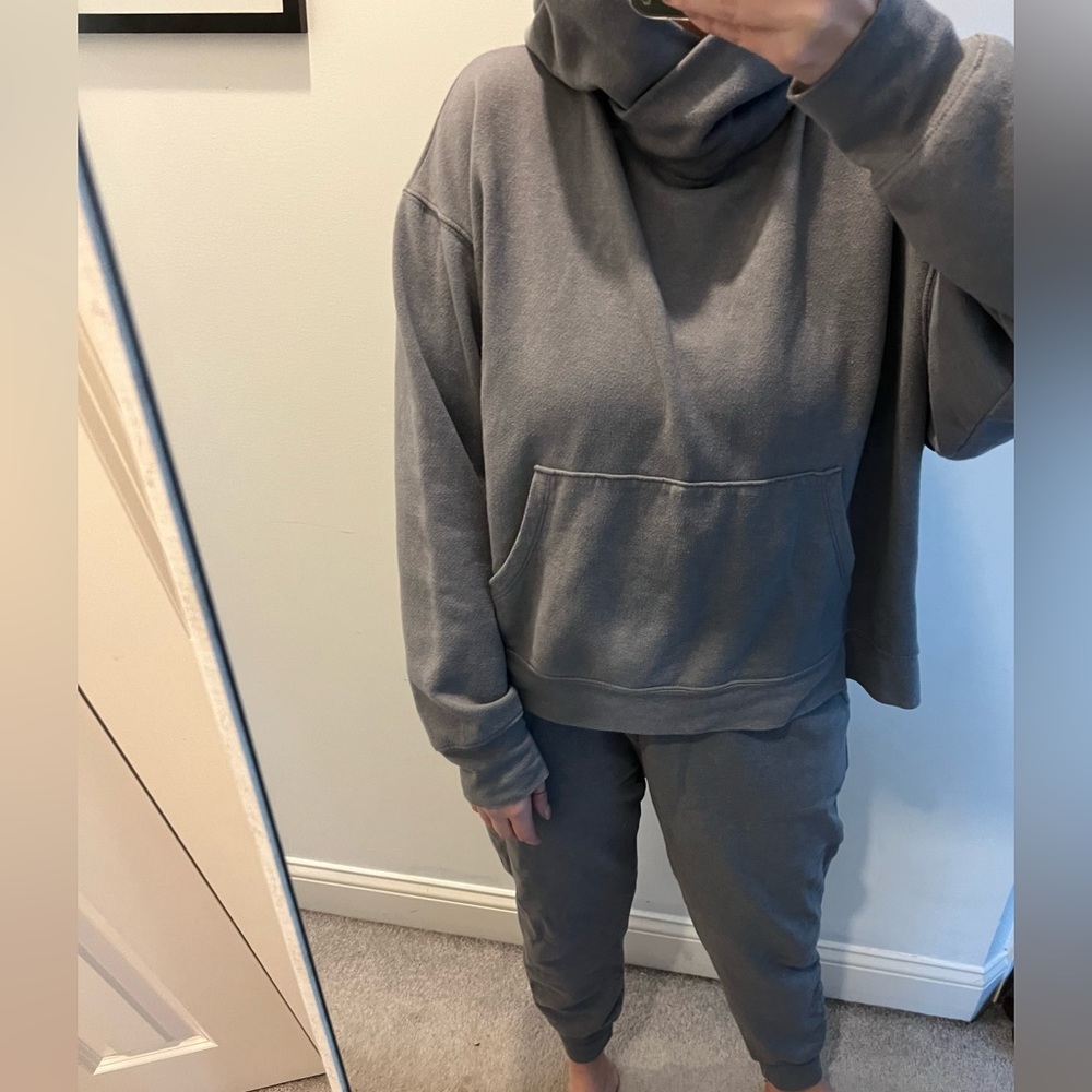 Zella hooded sweatshirt XL and jogger L set gray color